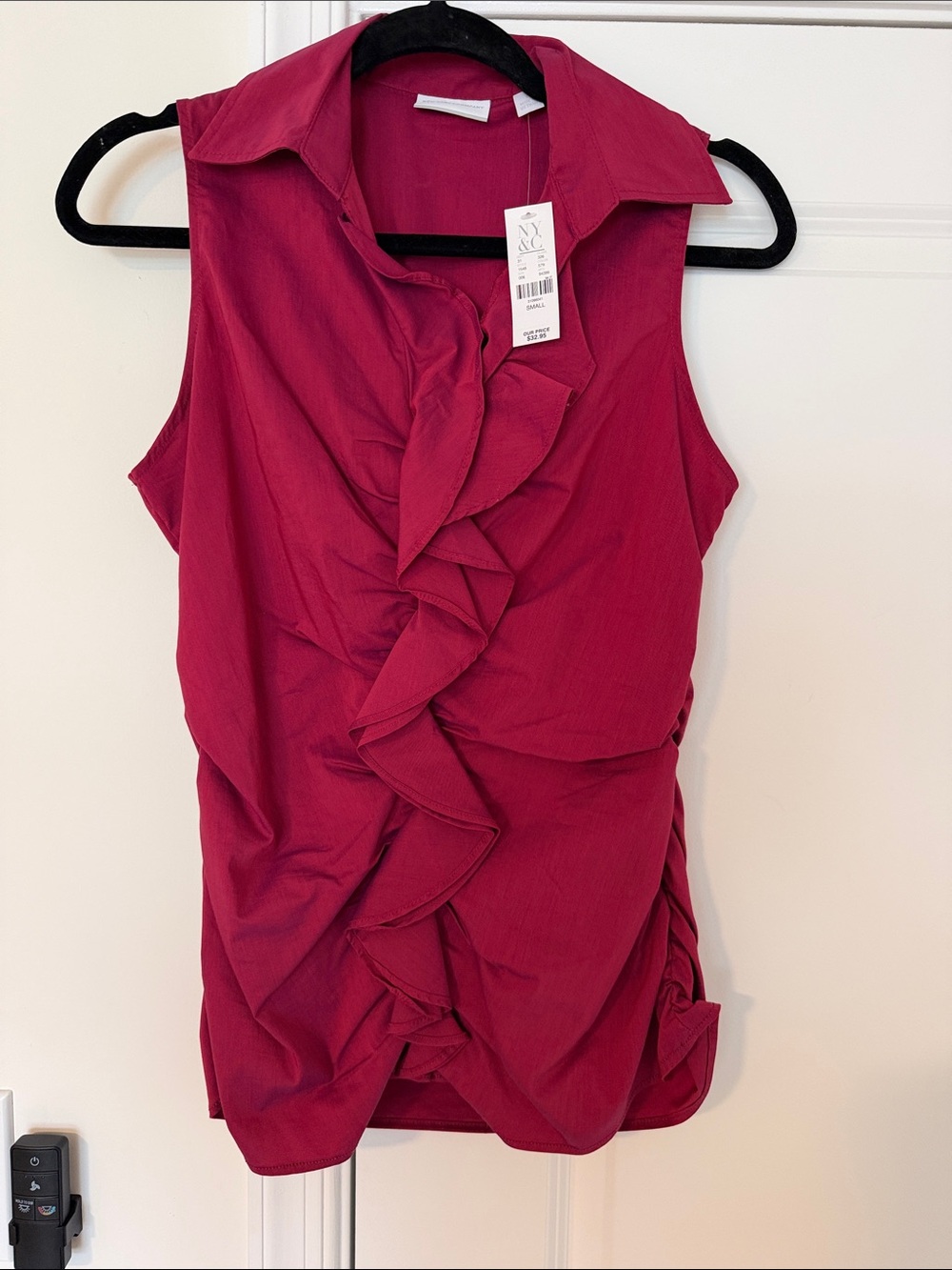 NWT New York & Company Sleeveless Ruffle Front Women's Top - Magenta